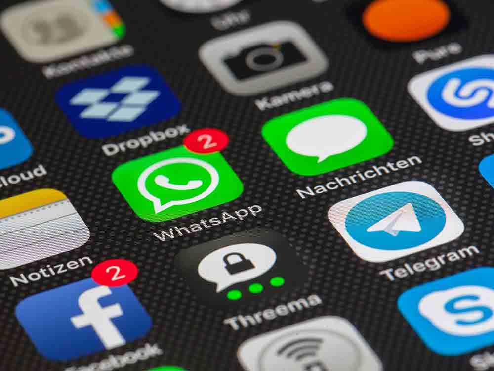 Anzeige: WhatsApp – neue Nutzungsbedingungen