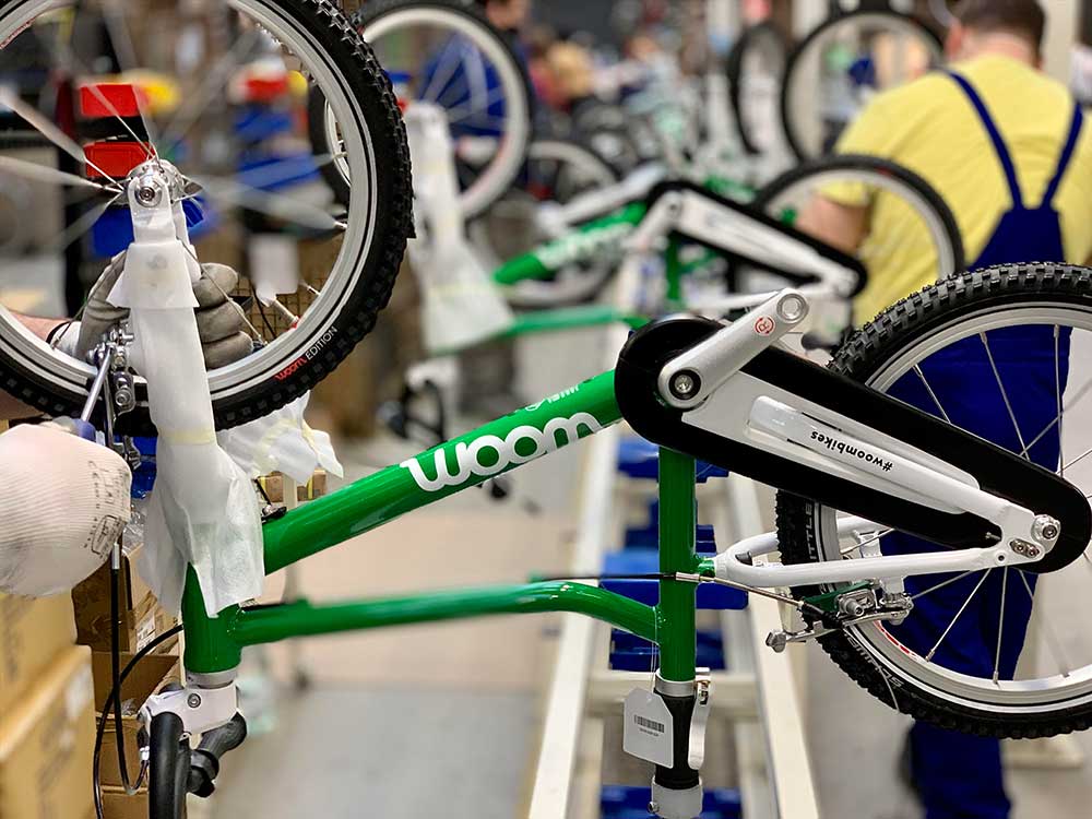 Woom Bikes aus Polen für ganz Europa: Kinderfahrradhersteller Woom beauftragt deutsches Familienunternehmen Sprick Cycle