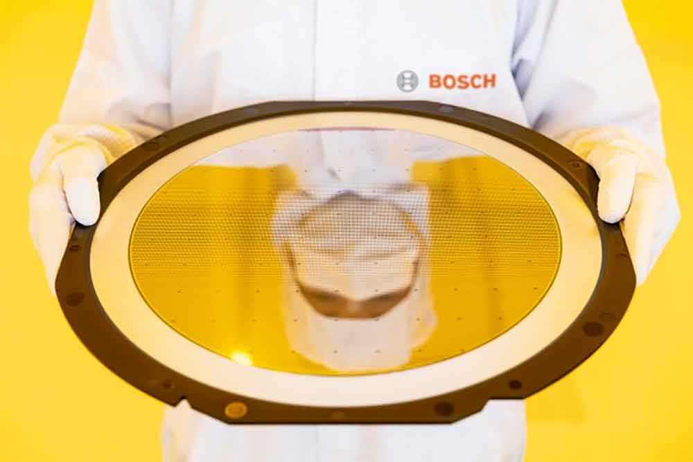 Bosch eröffnet Chipfabrik der Zukunft in Dresden – voll vernetzt, mit künstlicher Intelligenz gesteuert