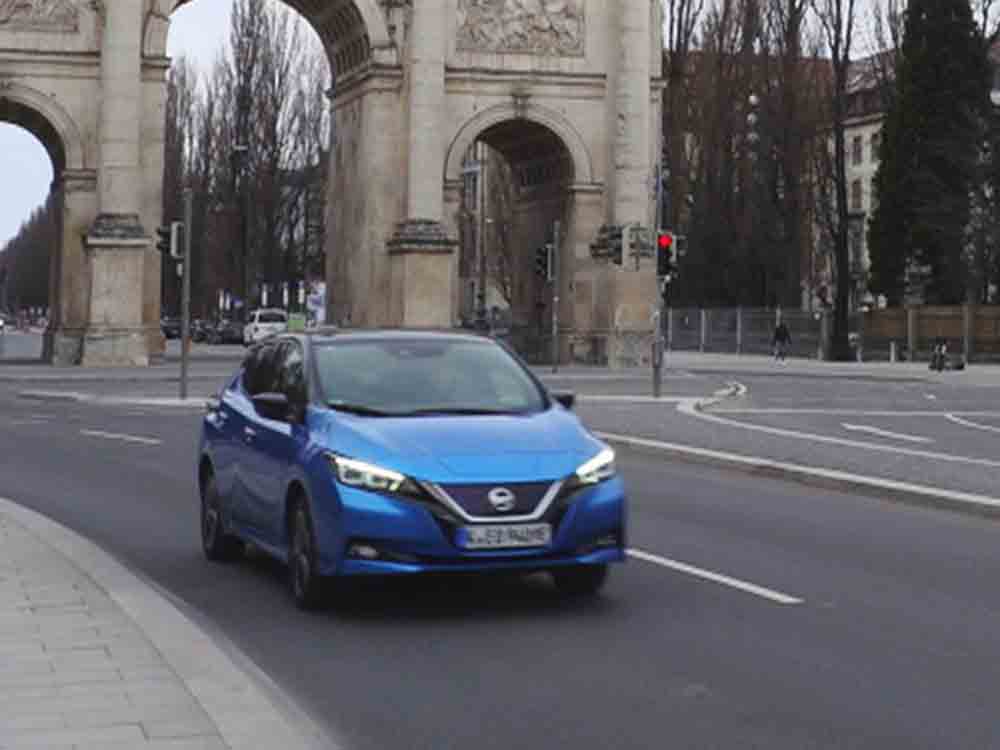 Mit dem E-Auto Strom sparen im Stadtverkehr – Tipps zur energieeffizienten Fahrweise Nissan Leaf im ADAC-E-Leasing zu Sonderkonditionen