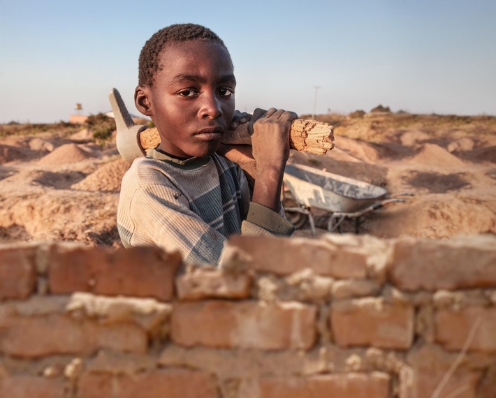 Tag gegen Kinderarbeit – Kindernothilfe: Arbeitende Kinder sind Verlierer der Pandemie