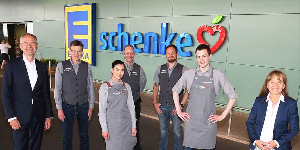 IHK-Präsident  würdigt  auf  Ausbildungstour  das  Engagement  von  Schenke-Delikatessen im Kreis Gütersloh
