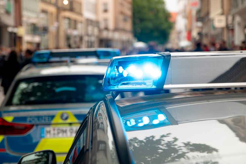 Polizei Gütersloh: 37-Jähriger greift 48-Jährigen mit Pfefferspray an