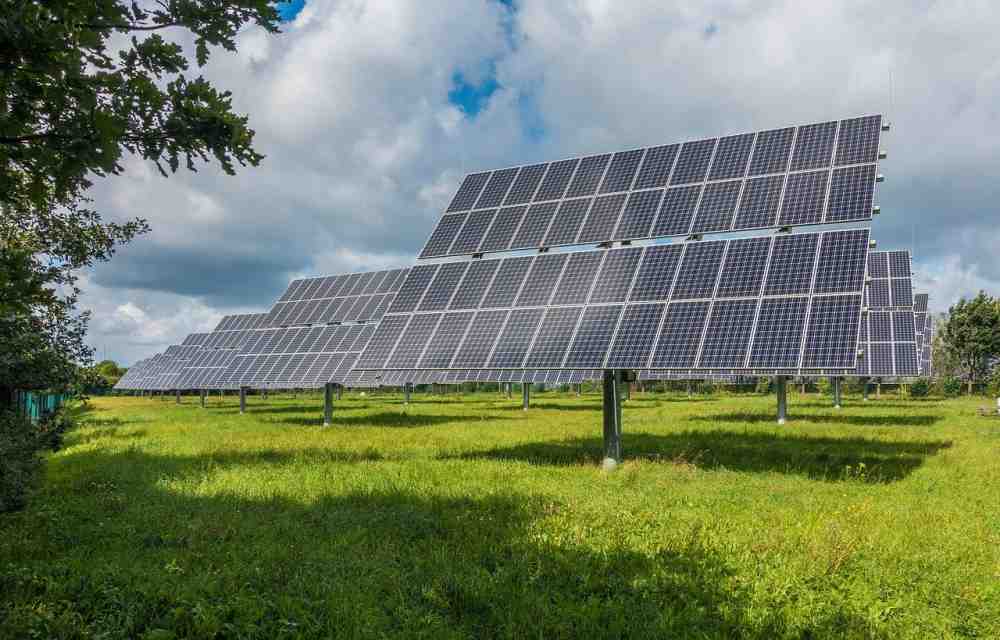 Vom Braunkohleabbau bedrohtes Dorf Keyenberg kann sich künftig zu 100 Prozent selbst mit sauberem Solarstrom versorgen