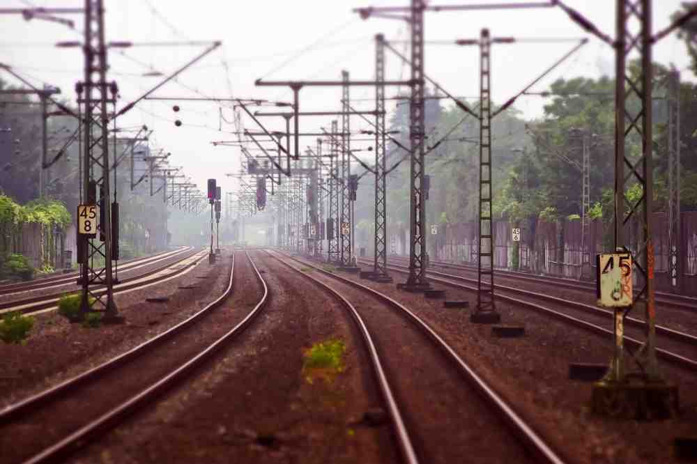 Breites Verbändebündnis im Schienensektor: Stärkung des Verkehrsträgers Schiene erfordert echte Bahnreform 2.0. Bahnreform ist keine Diskussion von Vorgestern!
