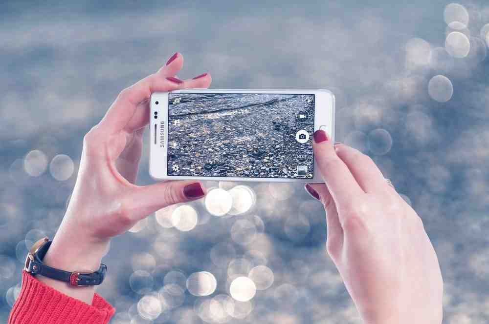Corona: Das Smartphone sorgt für entspannteren Sommerurlaub