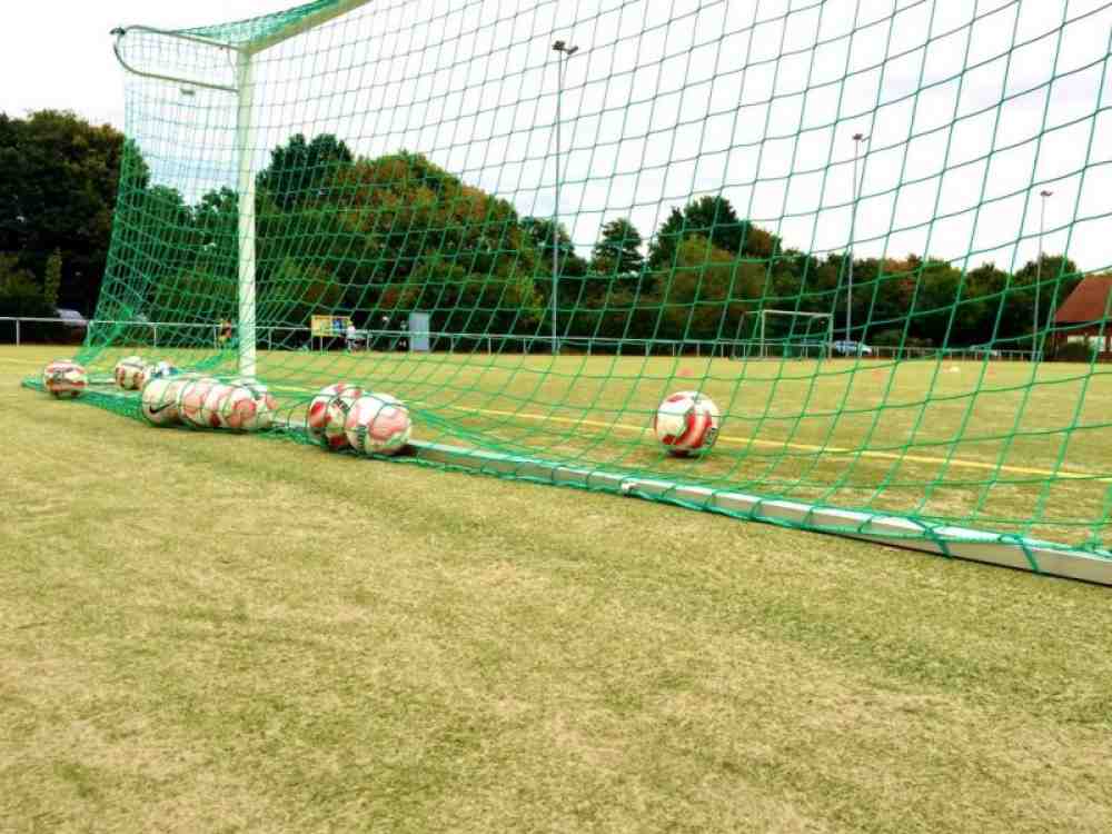 FC Gütersloh unterstützt Gehfussball-Turnier an der Freiherr-vom-Stein-Schule