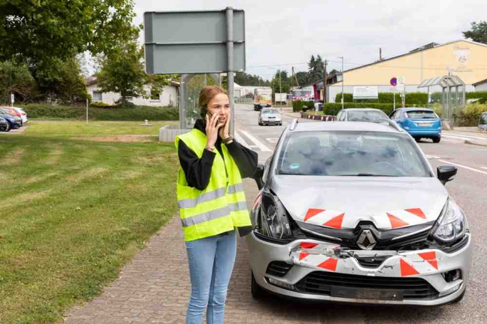 Deutsche schätzen persönlichen Service in der Autoversicherung