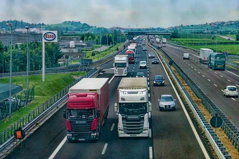 »Frankfurter Rundschau«: Kommentar: Aus für neue Autobahnen