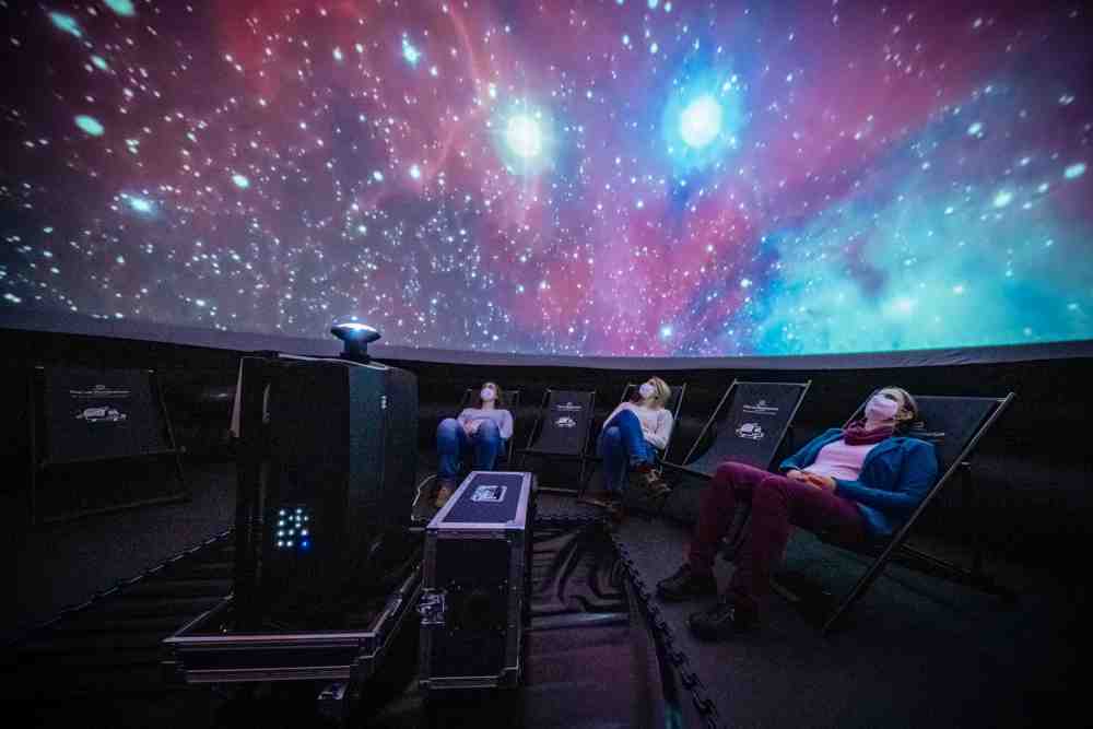 Pop-up-Planetarium des LWL erfolgreich – mehr als 5.000 Gäste in dreieinhalb Monaten
