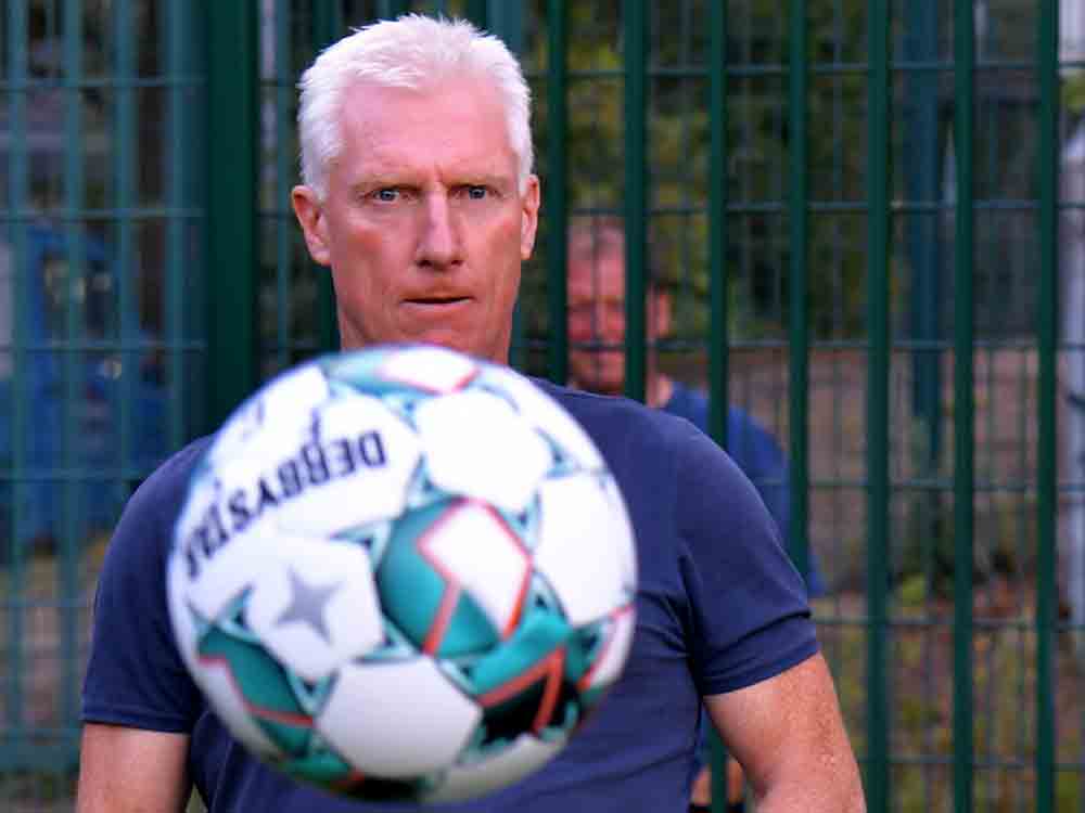 FC-Gütersloh-Sportchef Rob Reekers: »Wir müssen versuchen das Spiel zu bestimmen« – Interview