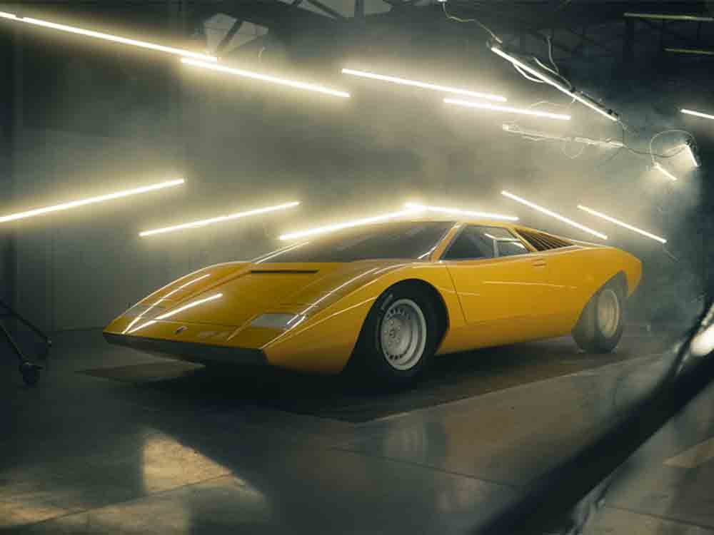 Die Rekonstruktion des ersten Lamborghini Countach – des LP 500 von 1971 – wird in Villa d’Este enthüllt