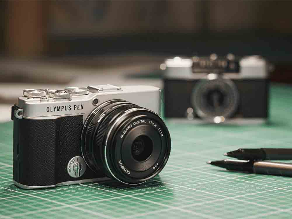 Foto-Digitalkameras für Gütersloh: Olympus »PEN E-P7«