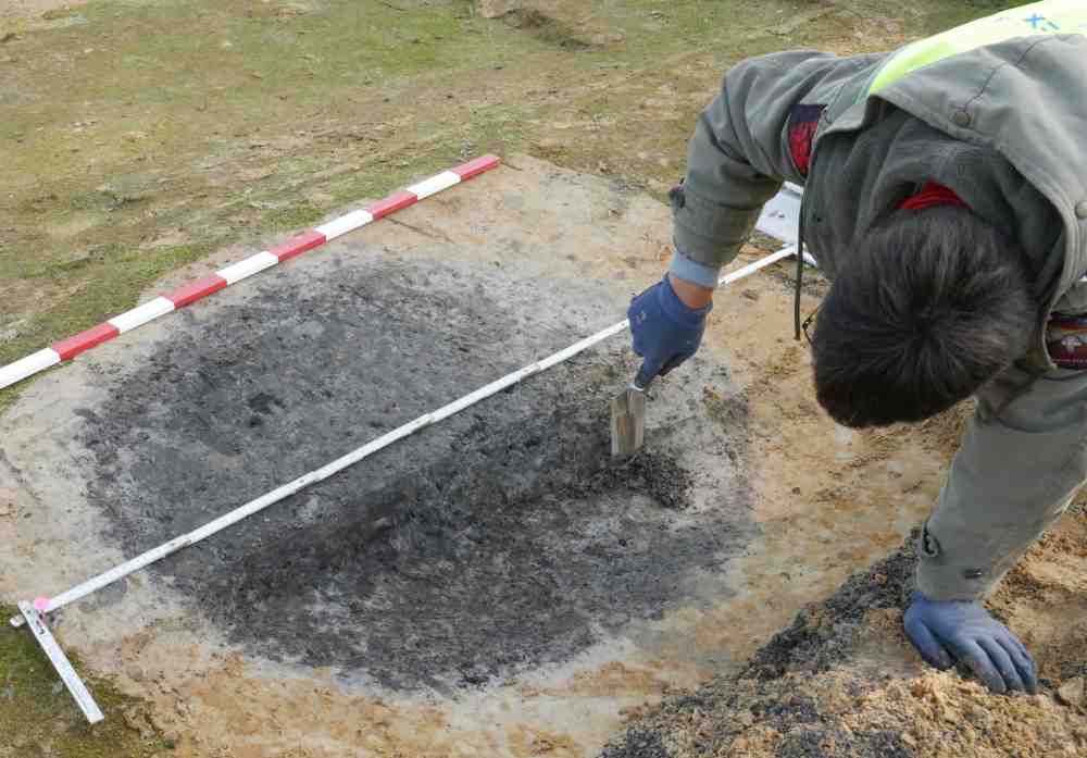 Archäologie statt Bomben und Granaten – Rettungsgrabung sichert Funde aus Steinzeit und Mittelalter in Bergkamen