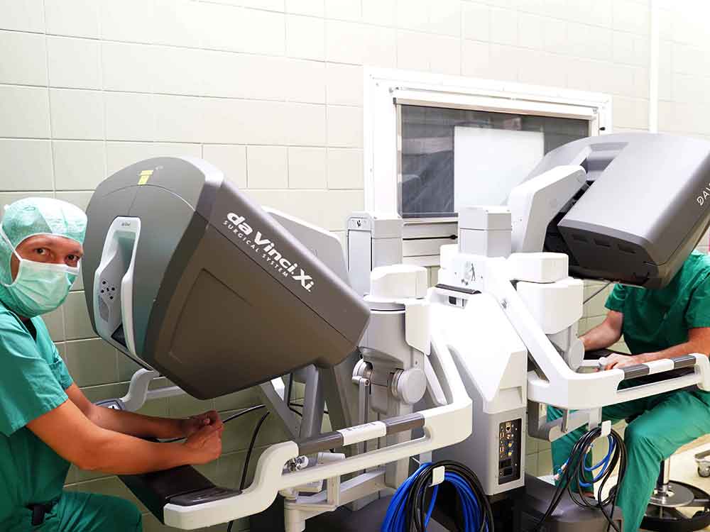 Klinikum Gütersloh: Ko-operieren mit dem Roboter