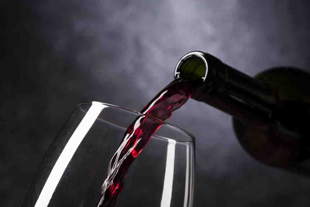 Michael Götz-Pijl: Muss Wein immer teuer sein? Zehn Tipps für guten Weinkauf im Supermarkt