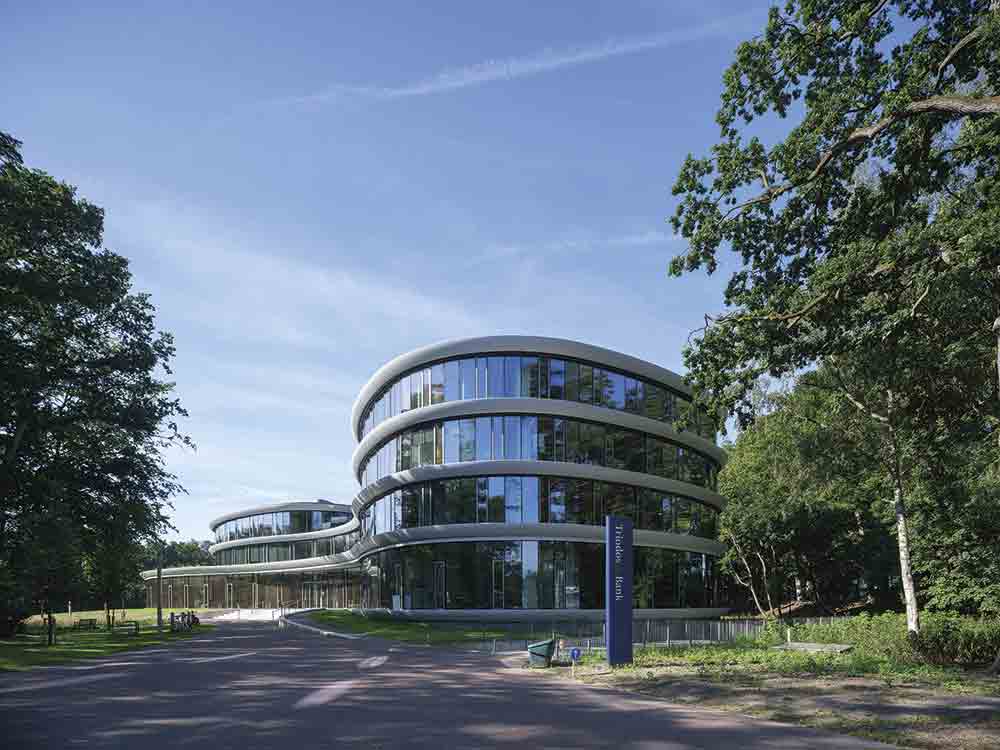 Schüco Bielefeld: Triodos-Bank-Bürogebäude, von der Natur inspiriert
