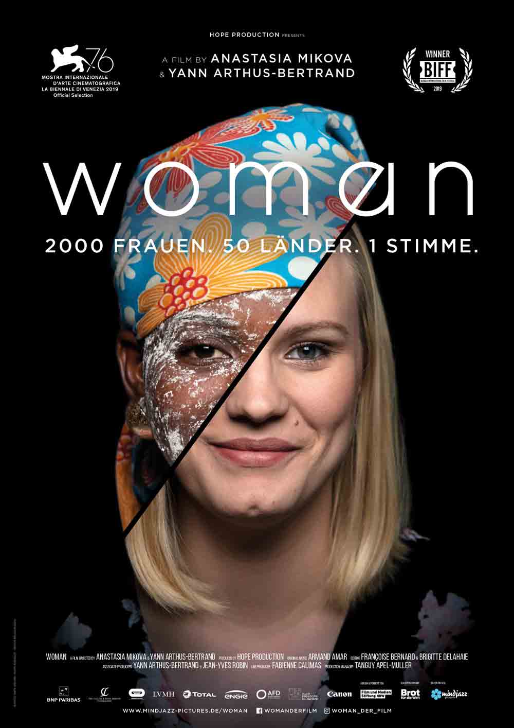 Gütersloh: Vorführung des Dokumentarfilms »Woman – 2.000 Frauen. 50 Länder. Eine Stimme.«
