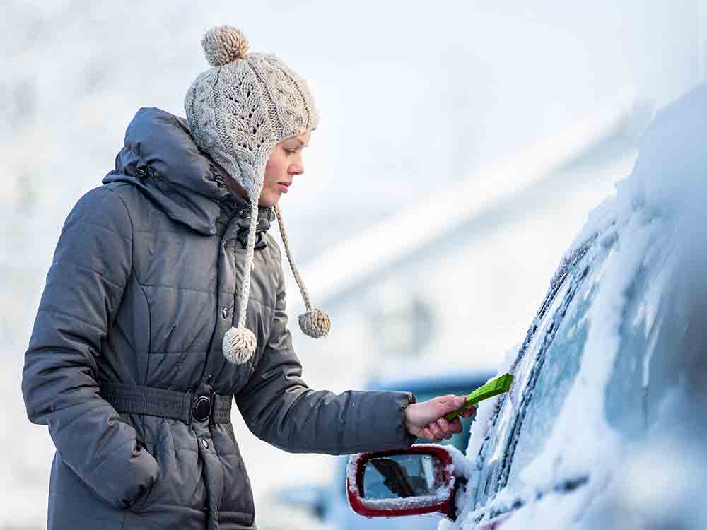 Tipps für Autofahrer: sicher durch Herbst und Winter