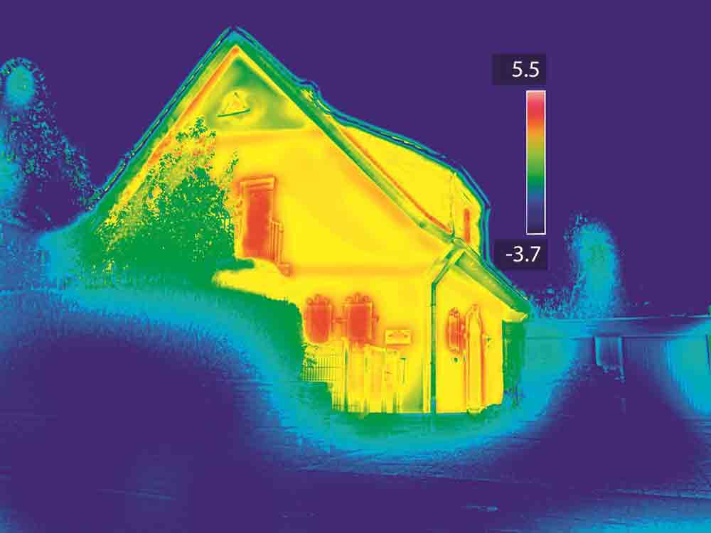 Rietberg: Aktionspakete zum Energiesparen im Eigenheim, Thermografie-Bilder zeigen Schwachstellen am Haus auf