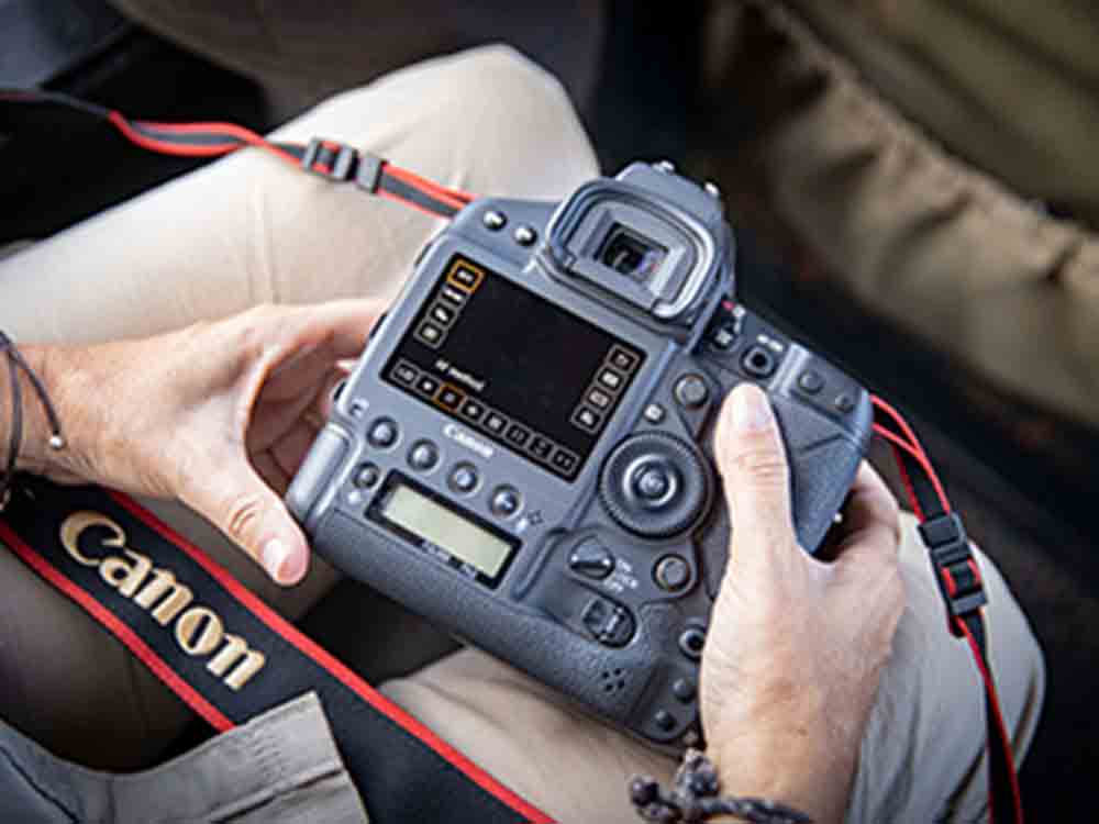 Digitalkameras für Gütersloh: Neue Canon Firmware-Updates: Präzision und Effizienz der EOS R3 jetzt auch für weitere professionelle Kameras