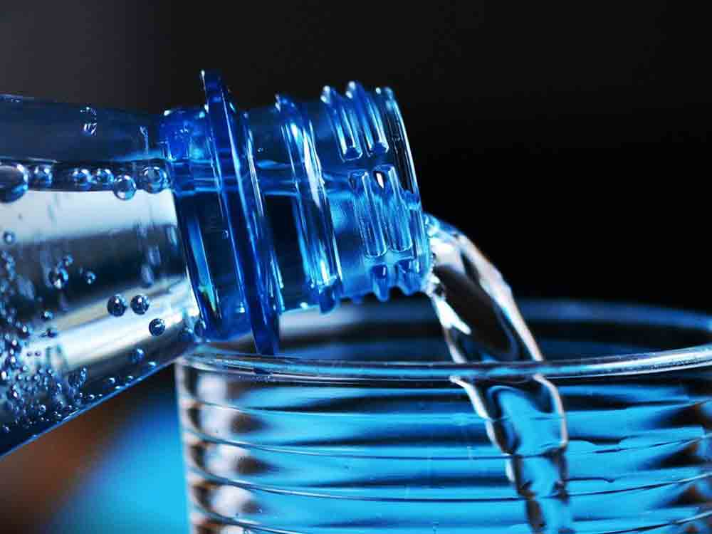 Informationsbüro Heilwasser, Osteoporose vorbeugen: Starke Wässer für starke Knochen