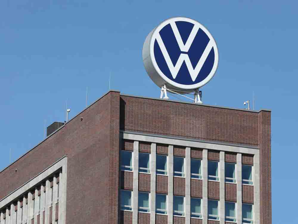 Markenkommunikation von Volkswagen stellt sich neu auf, Markenhochhaus – neues Volkswagen Logo