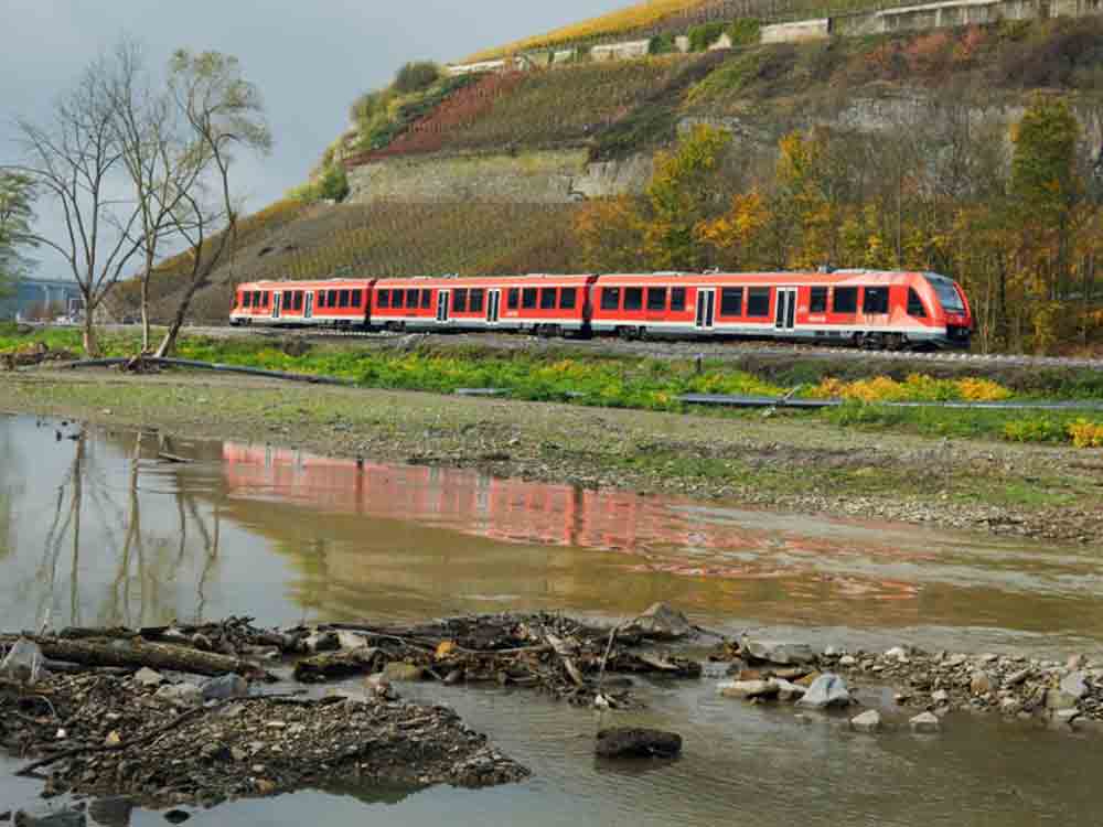 Deutsche Bahn zieht Flutbilanz: auf 80 Prozent der beschädigten Strecken rollen Ende des Jahres wieder Züge