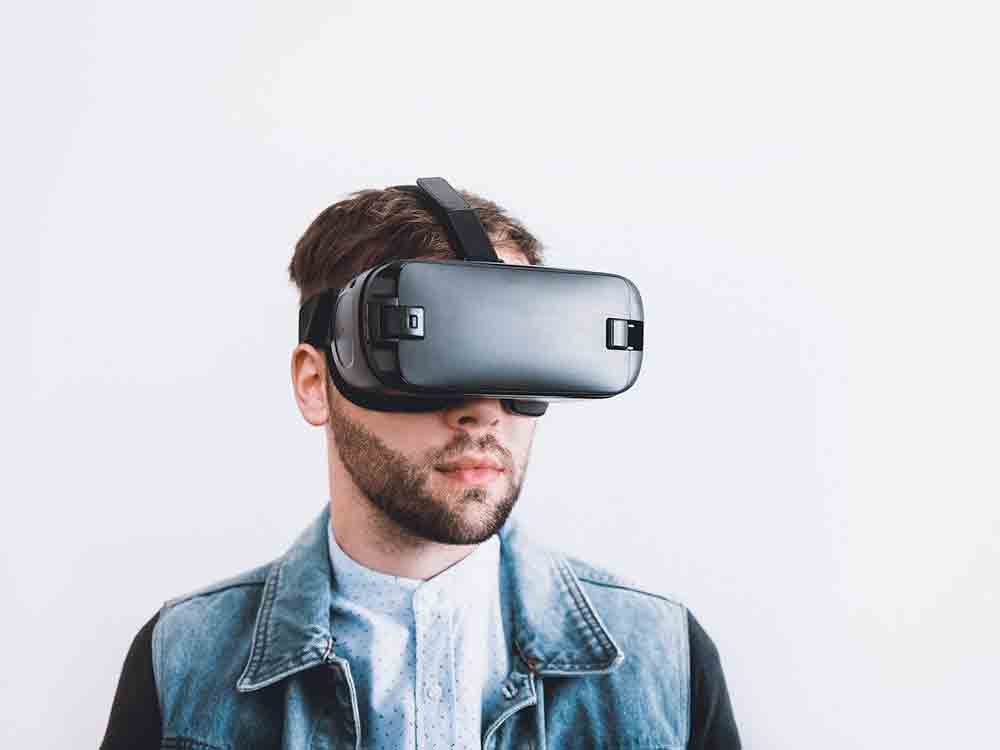 Gütersloh: Vortrag: »Eintauchen in die virtuelle Realität«