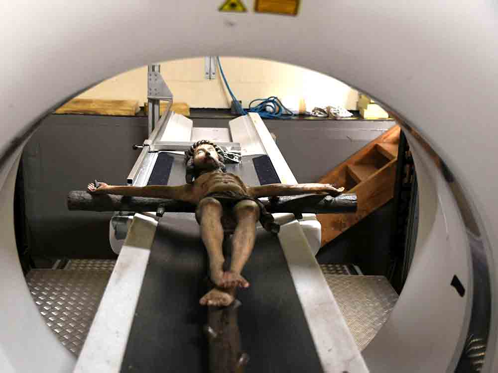 Cappenberger Kruzifix im CT, radiologische Untersuchung in der Tierklinik Telgte