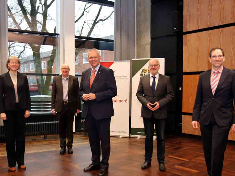 Neuer Motor für den Strukturwandel in Niedersachsen, Minister Thümler übergibt Bewilligung für Erforschung regionaler Probleme