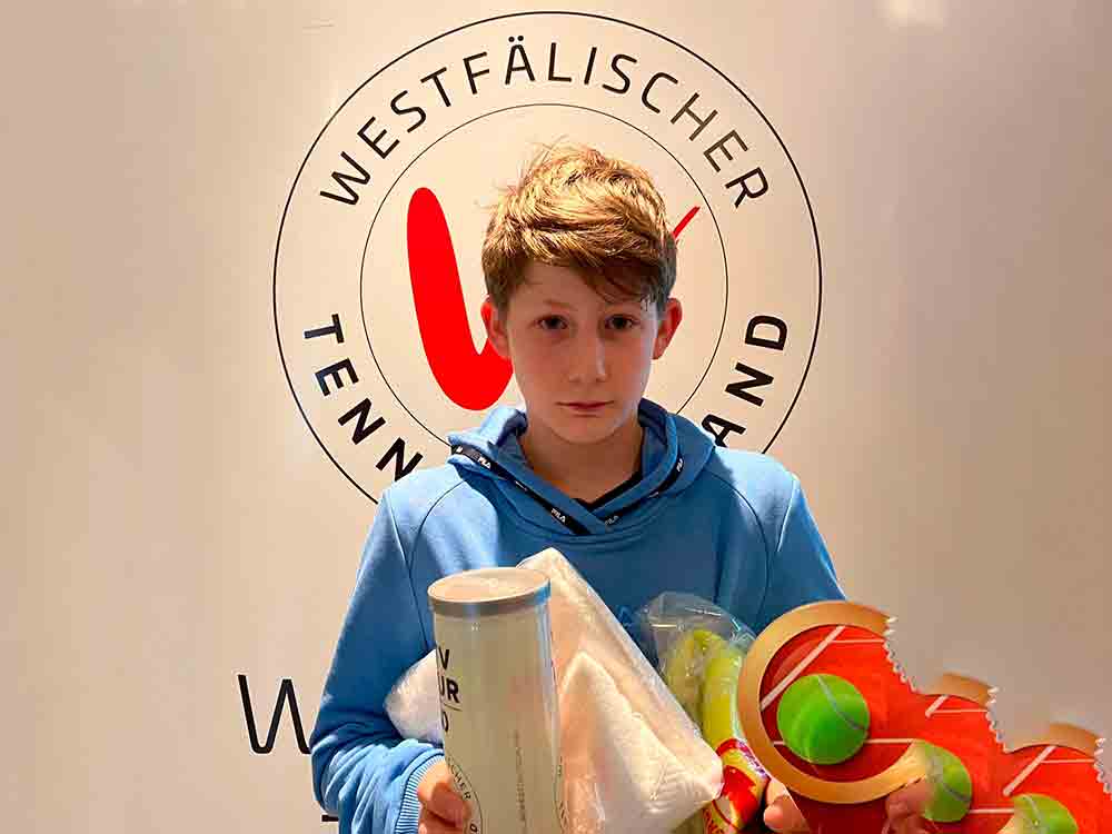 Favoriten im Halbfinale vom Platz geschickt, Janne Wartha vom TC Rot Weiß Gütersloh holt Westfalenmeister Titel