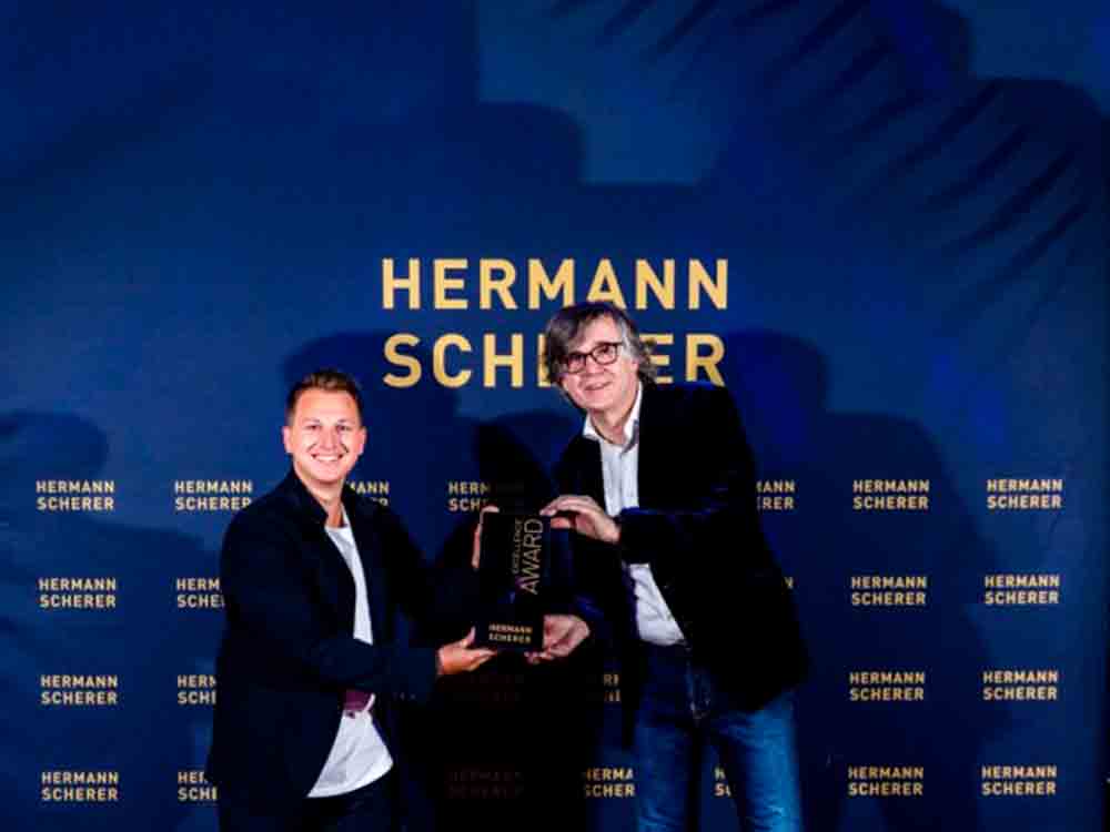 Koblenzer gewinnt weltgrößten Speaker Slam Wettbewerb