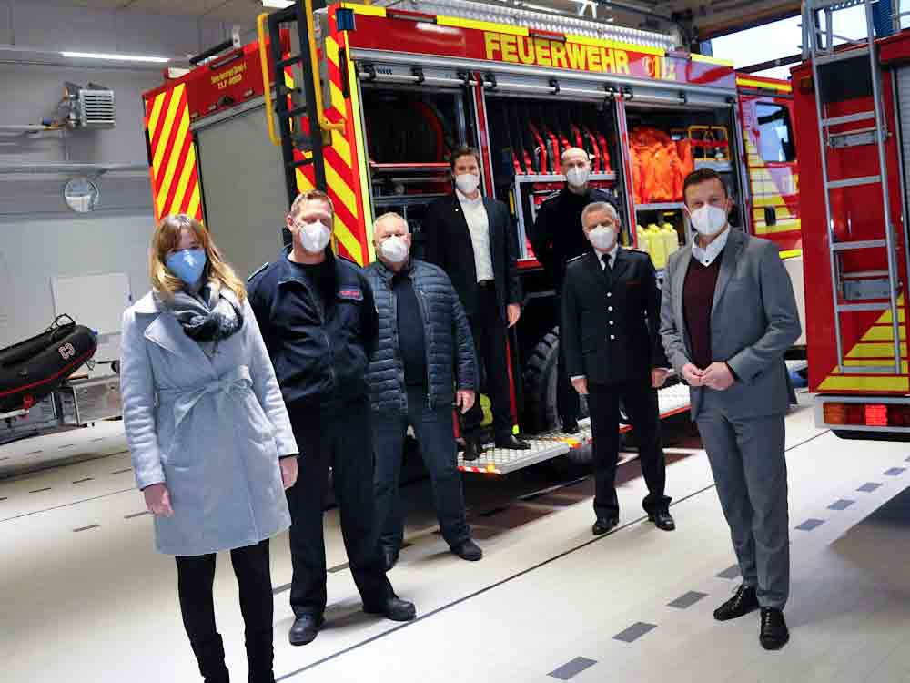 Gütersloh, Europäischer Tag des Notrufs 112, Raphael Tigges besucht Feuerwehren und Kreisleitstelle