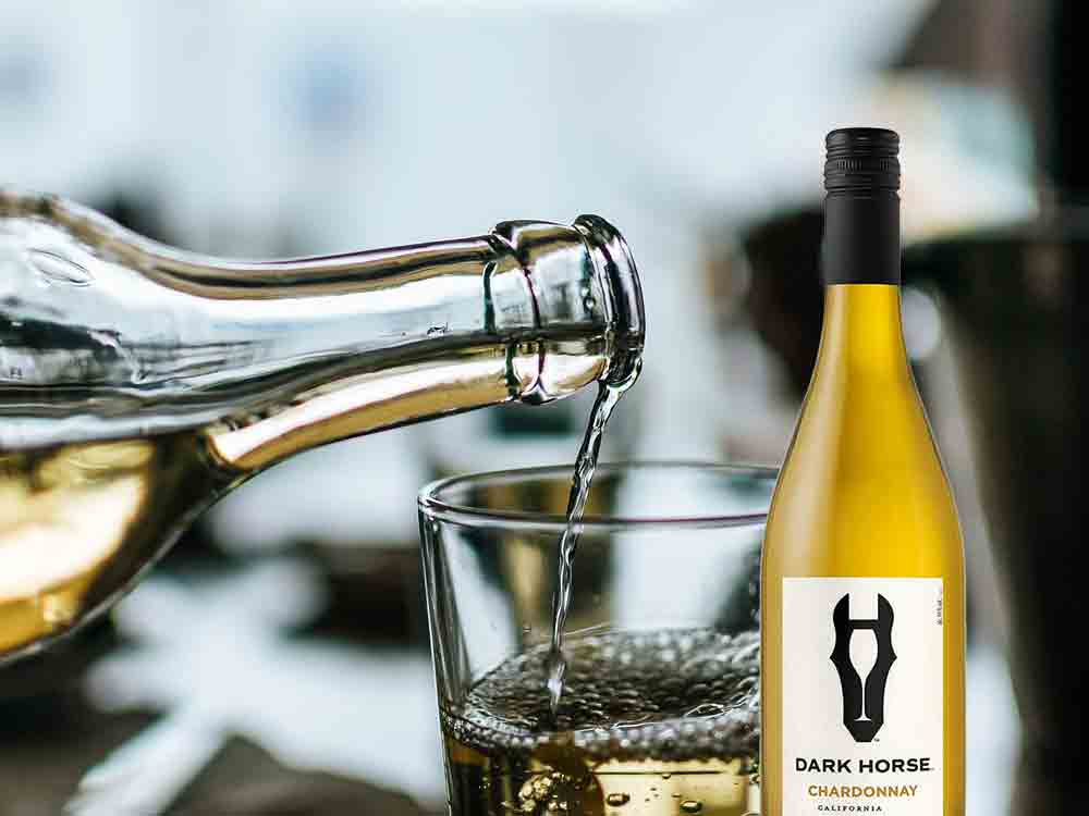 Anzeige: Weintipp des Monats, März 2022, Dark Horse Chardonnay