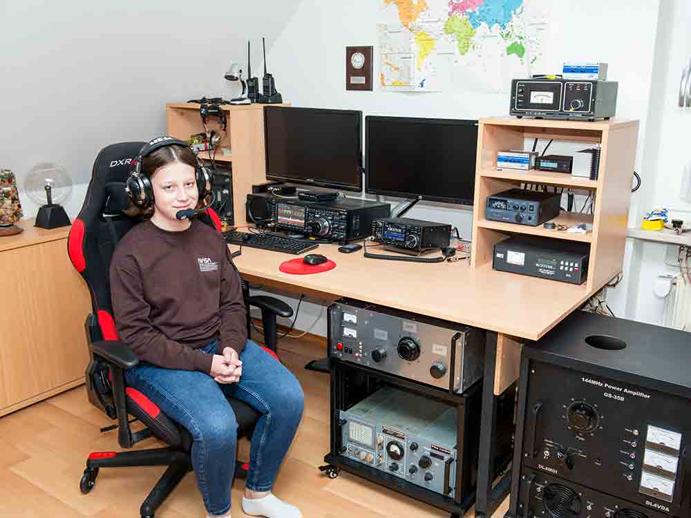 Frederike ist Deutschlands jüngste Funkamateurin, 13 Jährige hat die »große« Amateurfunk Genehmigung
