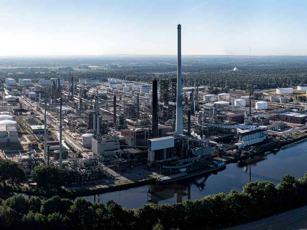 BP, erste industrielle Produktionsstätte für Biokerosin in Deutschland