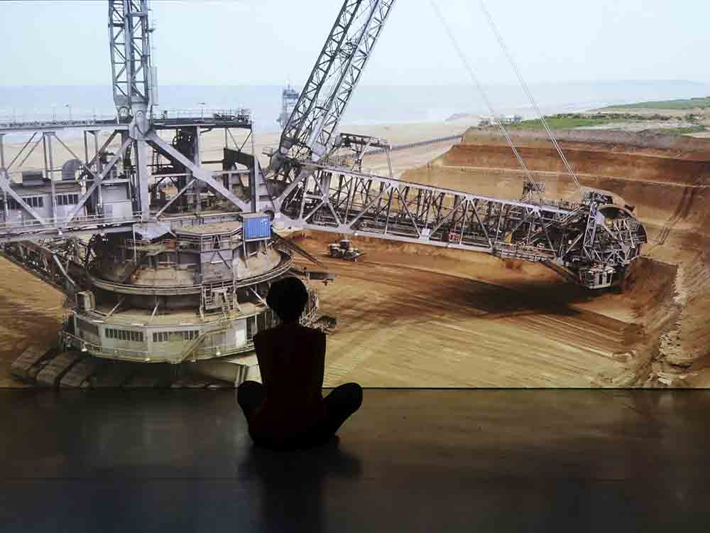 Installationen zu den Themen Energie und Migration, »Futur 21« bringt digitale Kunst in die Zeche Hannover