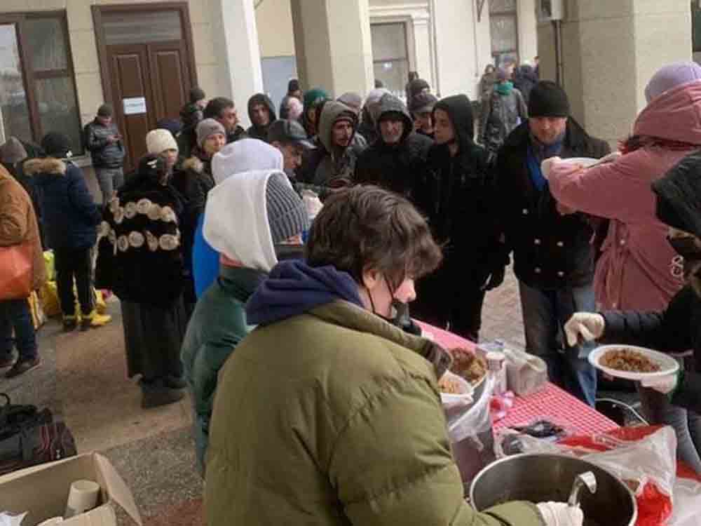 ADRA Ukraine versorgt Bedürftige in Kiew und Odessa mit Lebensmitteln