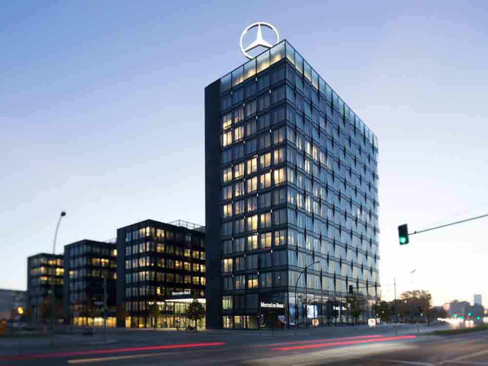 CO2 neutrale Mercedes Benz Vertriebszentrale in Berlin