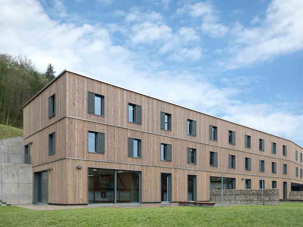 Bayerns größtes Holz Stroh Haus öffnet am 2. und 3. April 2022 seine Türen