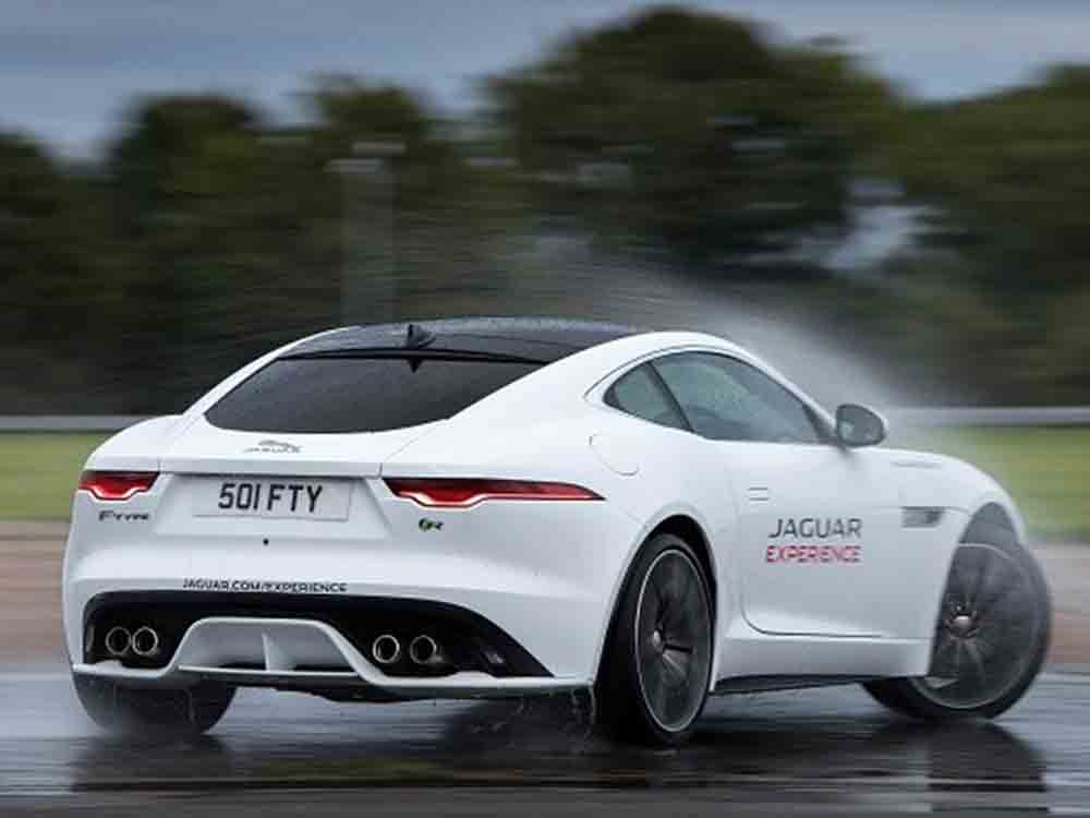 Jaguar Driving Academy 2022