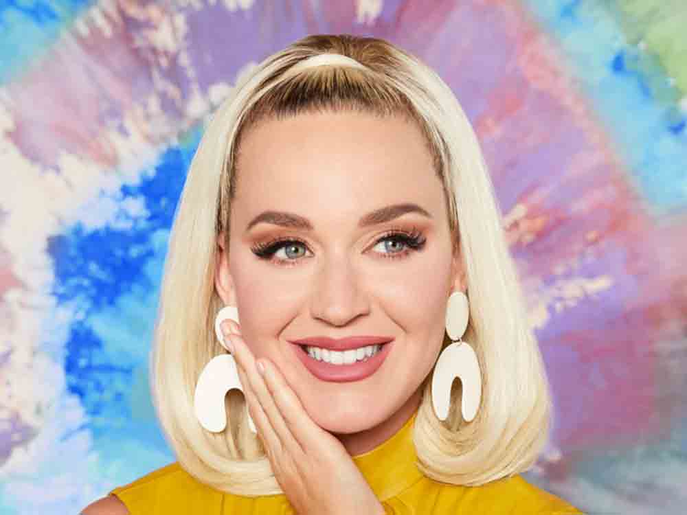 Norwegian Cruise Line zündet ein fulminantes »Feuerwerk« mit Katy Perry als Patin der Norwegian Prima