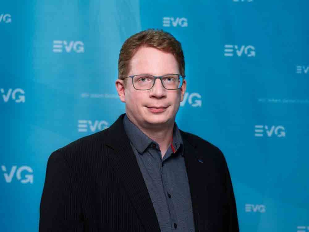 EVG Vorstand Kristian Loroch schlägt Alarm. Dem System Schiene fehlt bis zu einer Milliarde Euro.