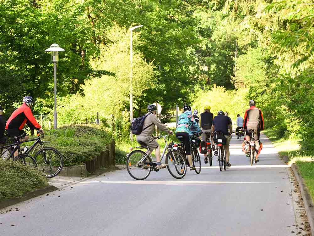 Bielefeld, Bildungsurlaube mit Wanderungen und Fahrradtouren, Weiterbildung aktiv im Haus Neuland am Teutoburger Wald