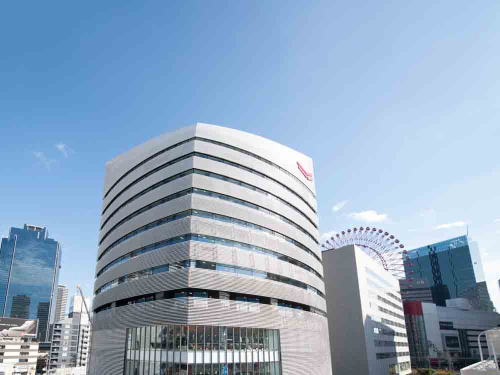 The Yanmar Group headquarters, the Yanmar Flying Y building is targeting zero-emissions