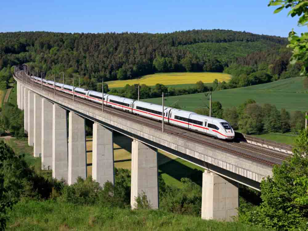 Deutsche Bahn AG, Himmelfahrt, Pfingsten, Fronleichnam, mehr Züge an den langen Feiertagswochenenden
