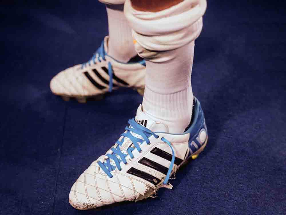 Toni Kroos versteigert seine Sieger Schuhe vom Champions League Finale