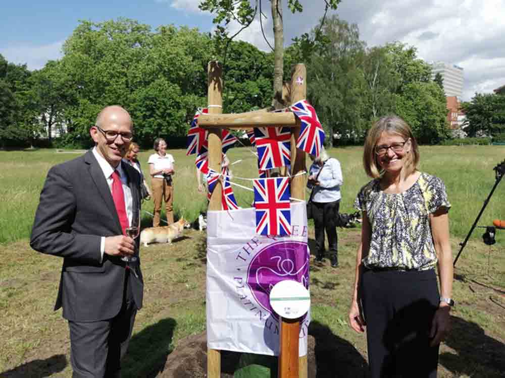 Bund deutscher Baumschulen (BDB), Baum Zuwidmung für britische Königin in Hannover
