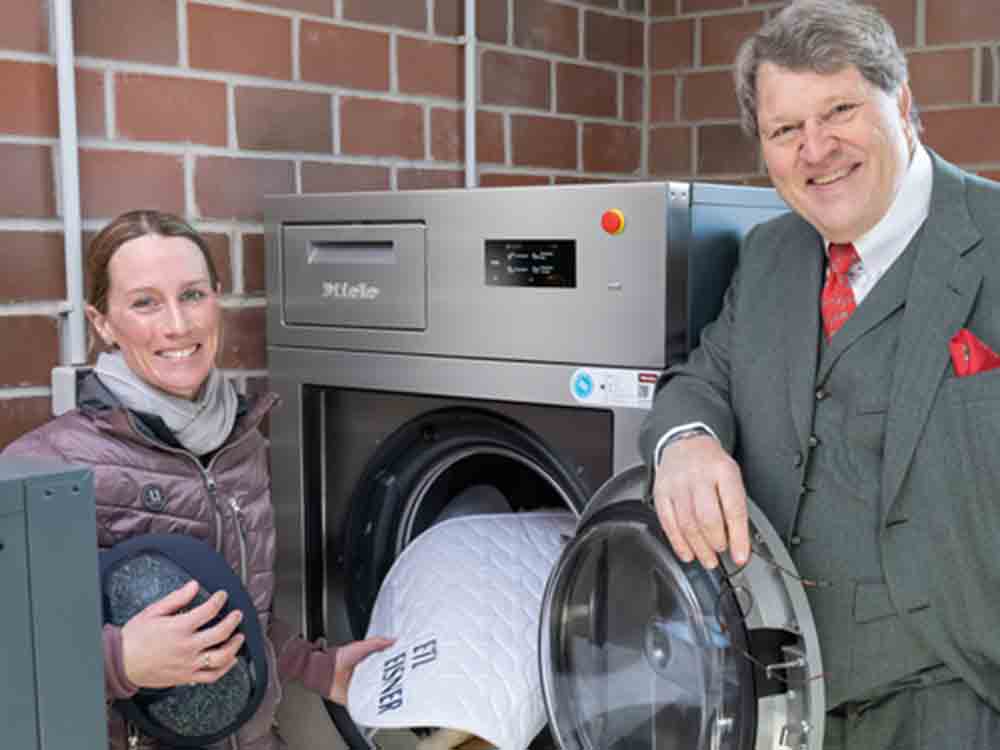 Das Weltklasse Dressurreiten und die Pferdedecken, Helen Langehanenberg setzt auf Waschmaschine und Trockner aus Gütersloh